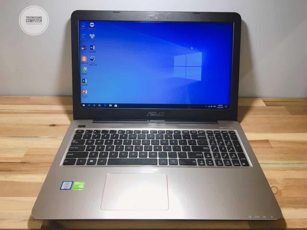 Màn hình laptop Asus X556UF