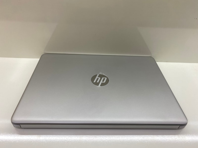 Thiết kế Laptop HP 348 G