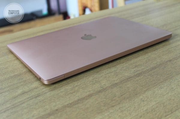 laptop-apple-macbook-air-mree2-2018 (7)