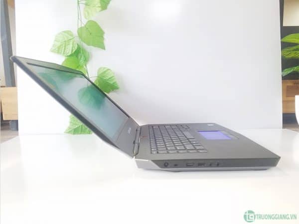 dell-alienware-15-r2-core-i7-6700hq-6