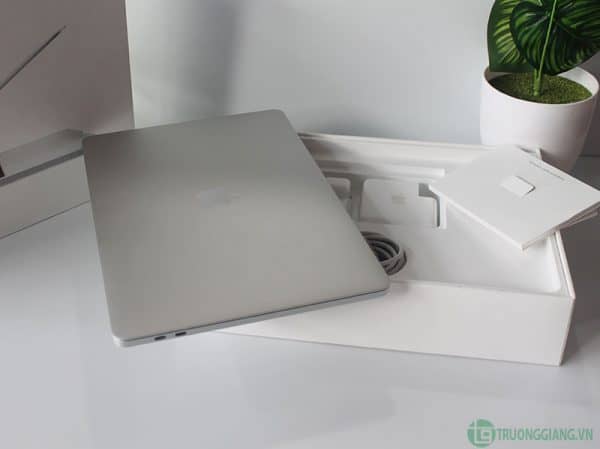 macbook-pro-13-muhp2-touch-bar-i5-2019-4