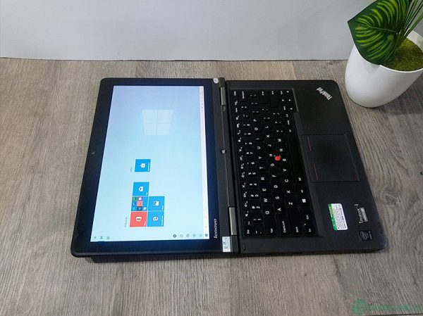 Lenovo-Thinkpad-Yoga-S1-3