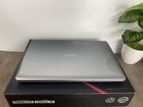 Asus A541UAK i3 7100U RAM 4GB HDD 120GB