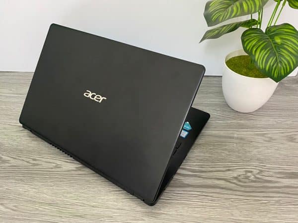 Laptop Acer Aspire A315-54 (5)