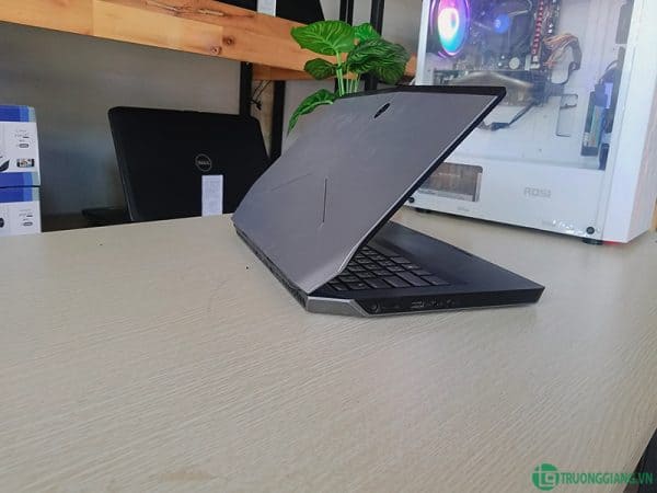 alienware-13-i5-52008