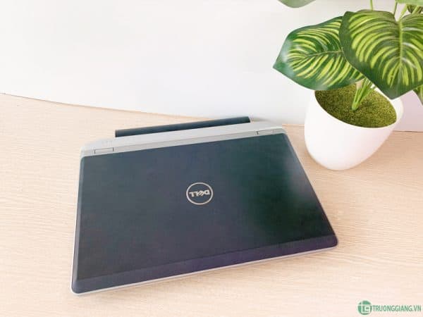 dell-latitude-e6230-intel-core-i5-3320m-1