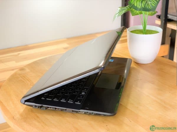 laptop-samsung-rc408-3