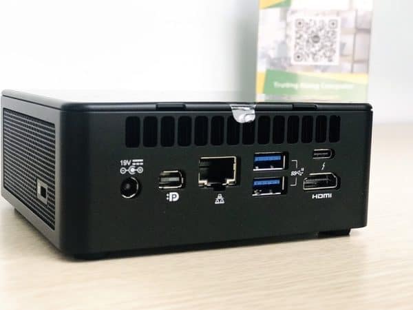 mini pc nuc i3