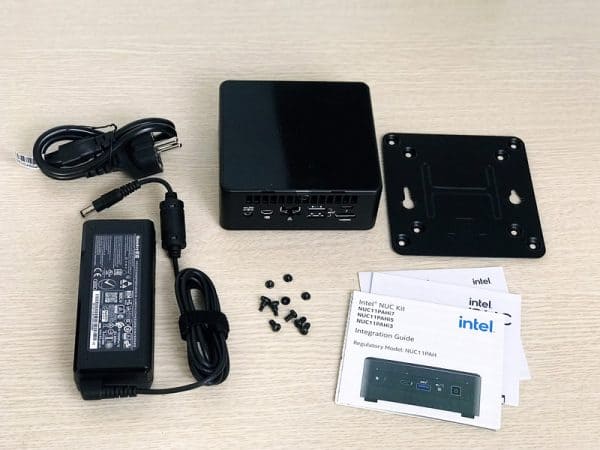 MINI PC NUC I3 6