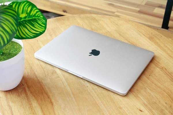 MacBook Pro 2017 13 inch giá rẻ nhất