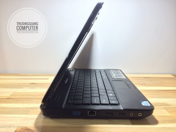 Laptop Acer Emachines D725 giá rẻ
