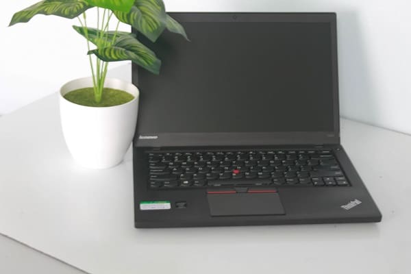 Laptop Lenovo Thinkpad T450s like new 99%