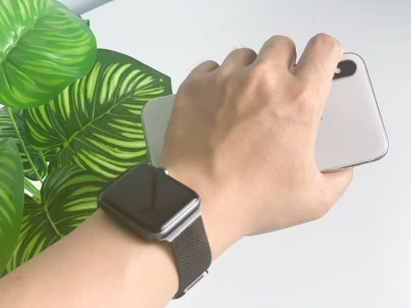 Apple Watch Series 3 42mm LTE + GPS nhôm màu đen-3