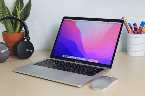 macbook pro 13inch 2017 mpxr2