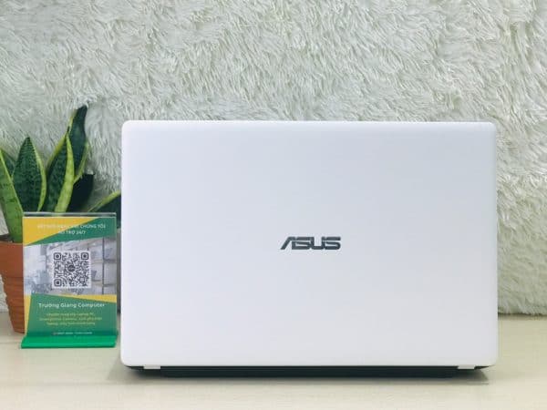 thiết kế ASUS X551CA