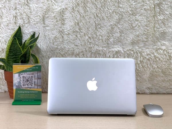 thiết kế MACBOOK AIR EARLY 2015 1