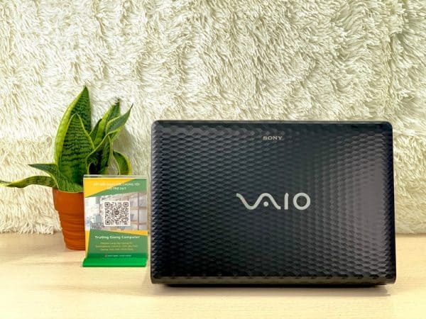 thiết kế Sony Vaio VPCEH15FX