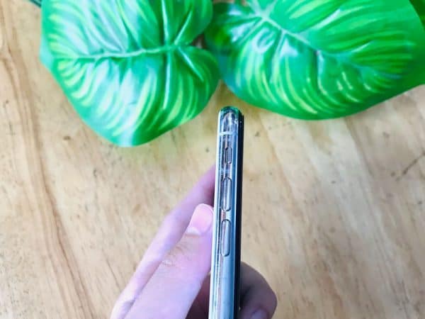 Cạnh bên iphone Xs 64gb