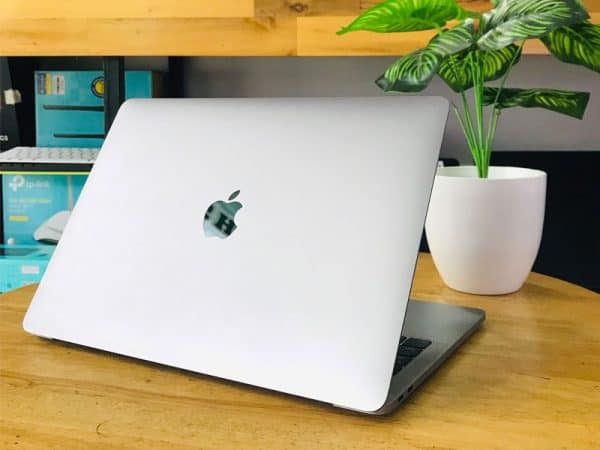 macbook pro 2017