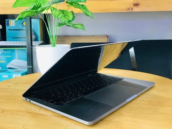 Cấu hình macbook pro 2017