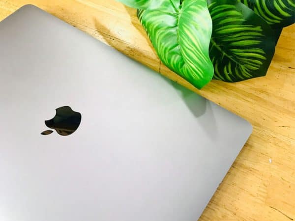 Thiết kế macbook pro 2017