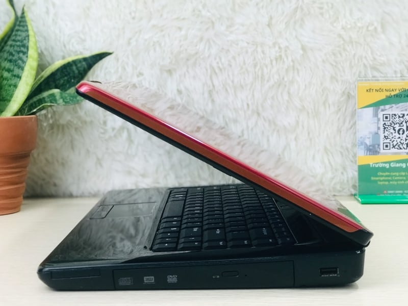 Laptop cũ Dell Inspiron 1545 chính hãng, chất lượng tốt