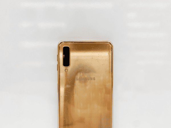Điện thoại cũ Samsung Galaxy A7 (2018)