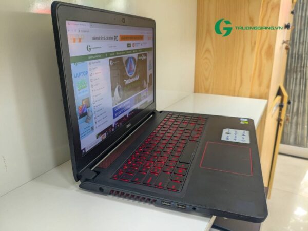 Laptop cũ Dell Inspiron 5577 i7-7700HQ 3