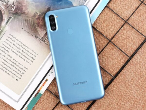 Điện thoại Samsung A11 5