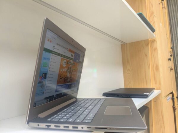 Laptop cũ Lenovo Ideapad 520 15IKB 4