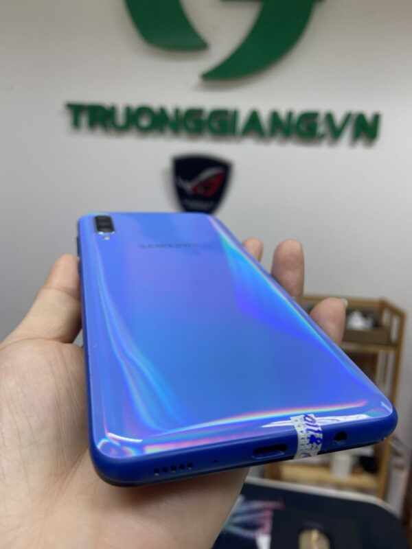 samsung-a70 (3) samsung-a70 (3)