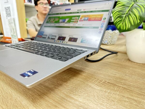 laptop-dell-latitude-7440-i7-1365u (7) laptop-dell-latitude-7440-i7-1365u (7)