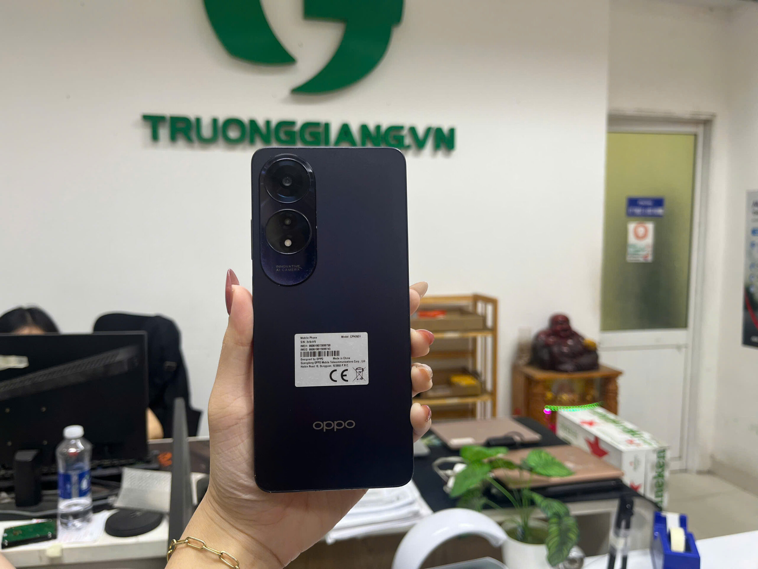 Điện thoại OPPO A60 8GB/128GB