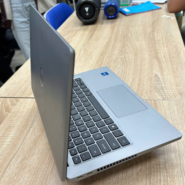 LAPTOP-DELL-03 LAPTOP-DELL-03