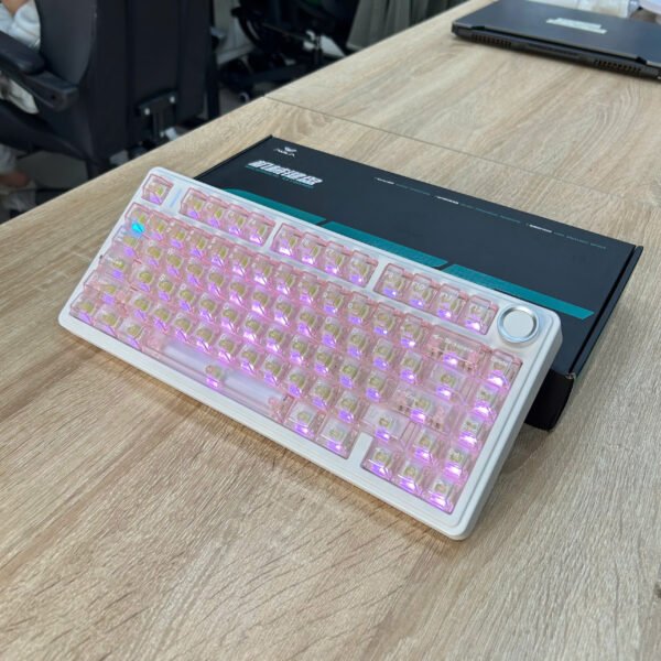 ban-phim-hong