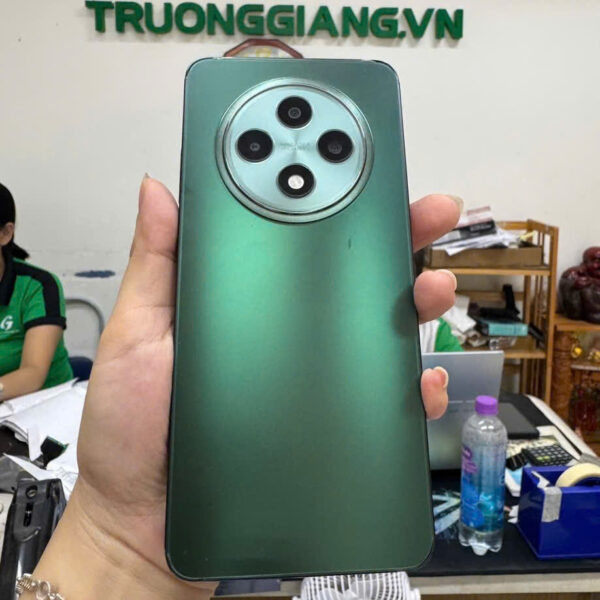 dien-thoai-oppo-reno-12f-1 dien-thoai-oppo-reno-12f-1